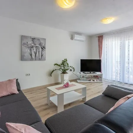 Apartments Rogic Crikvenica Exterior photo