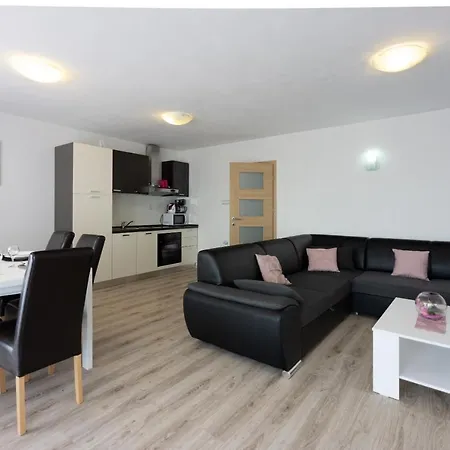Apartments Rogic Crikvenica Exterior photo