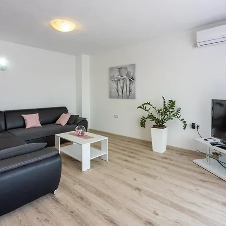 Apartments Rogic Crikvenica Exterior photo