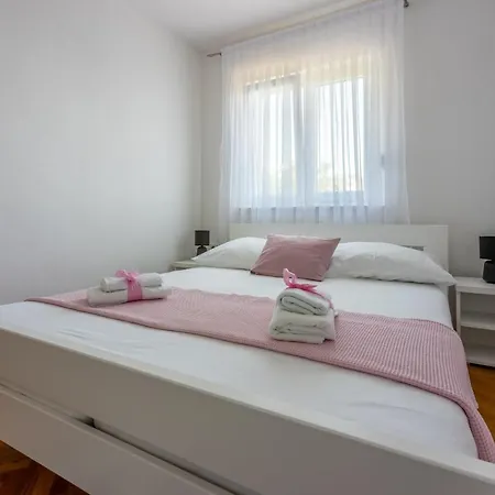 Apartments Rogic Crikvenica Exterior photo