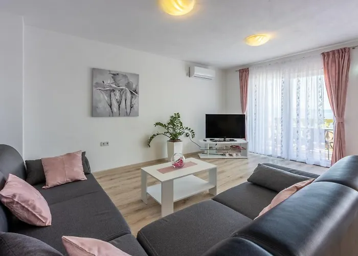 Apartments Rogic