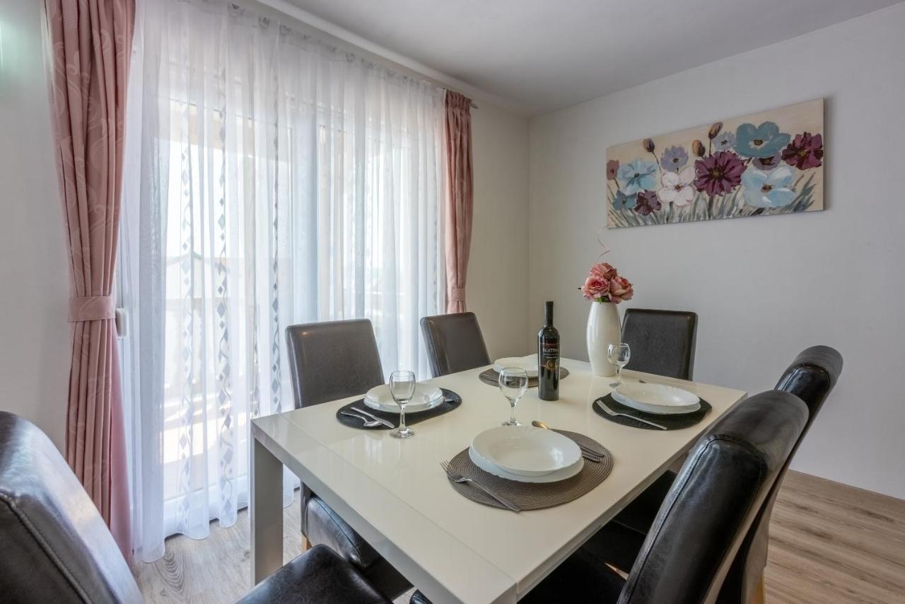 Apartment Rogic *