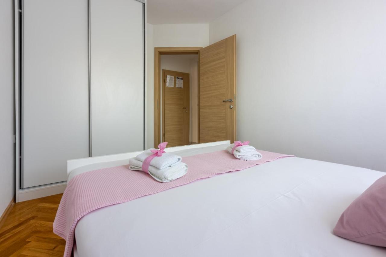Apartment Rogic