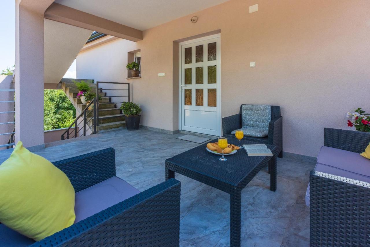 Apartment Rogic